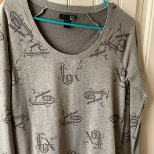 Women’s Meduim Fox Sweater
